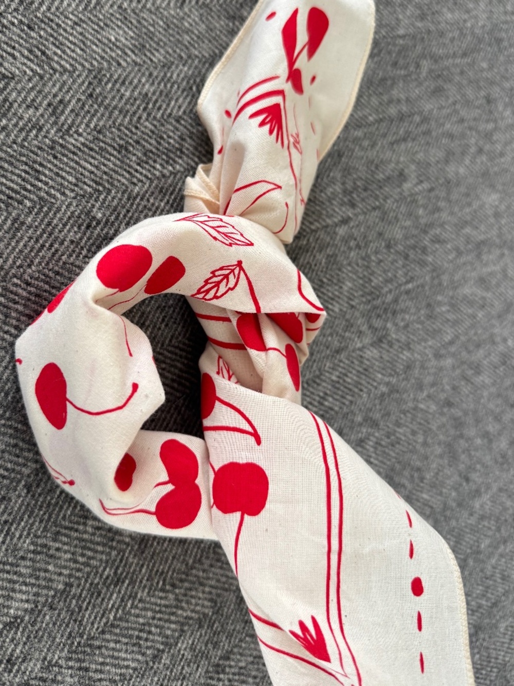 NWT, DARLING HAND PRINTED CHERRY BANDANA!